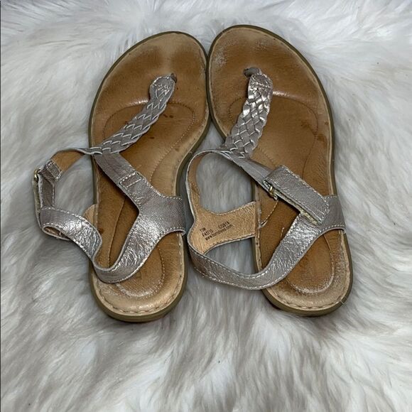 Born Gold Leather Braided Thong Sandals Sz 11 - Picture 3 of 8